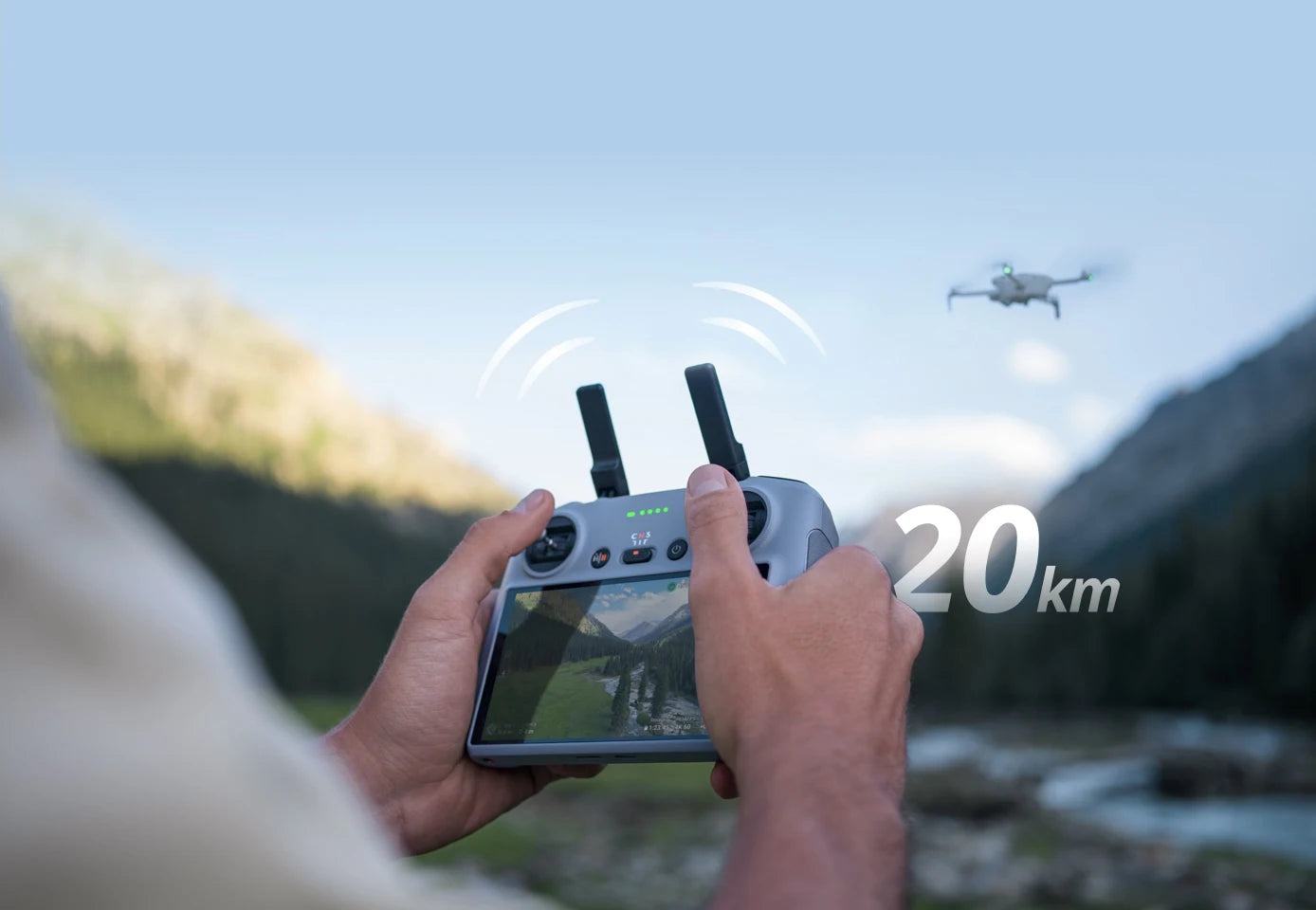 DJI Mini 4 Pro Fly More Combo Plus (DJI RC 2) 4K/60fps HDR True Vertical Shooting Omnidirectional Obstacle Sensing Under 249 g